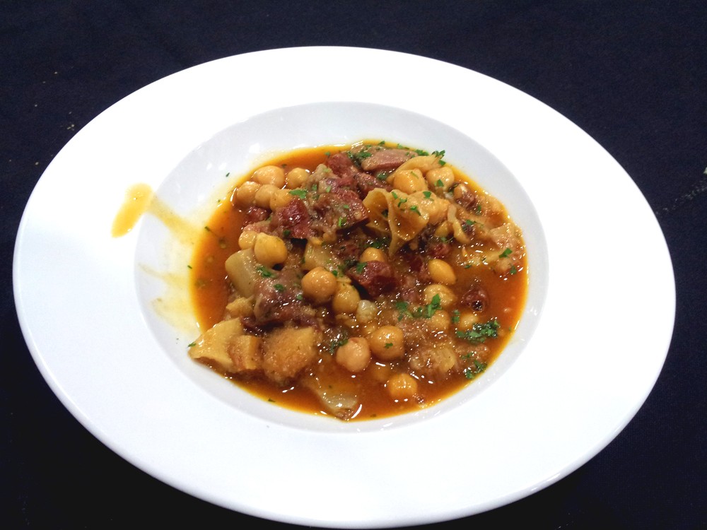 Callos con garbanzos