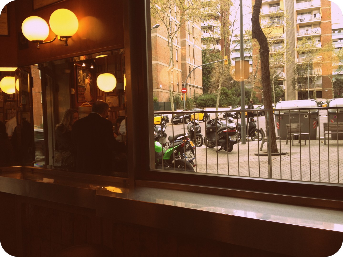 DOLE BARCELONA RESTAURANTES CON ENCANTO QUE SE CUECE EN BCN  (15)