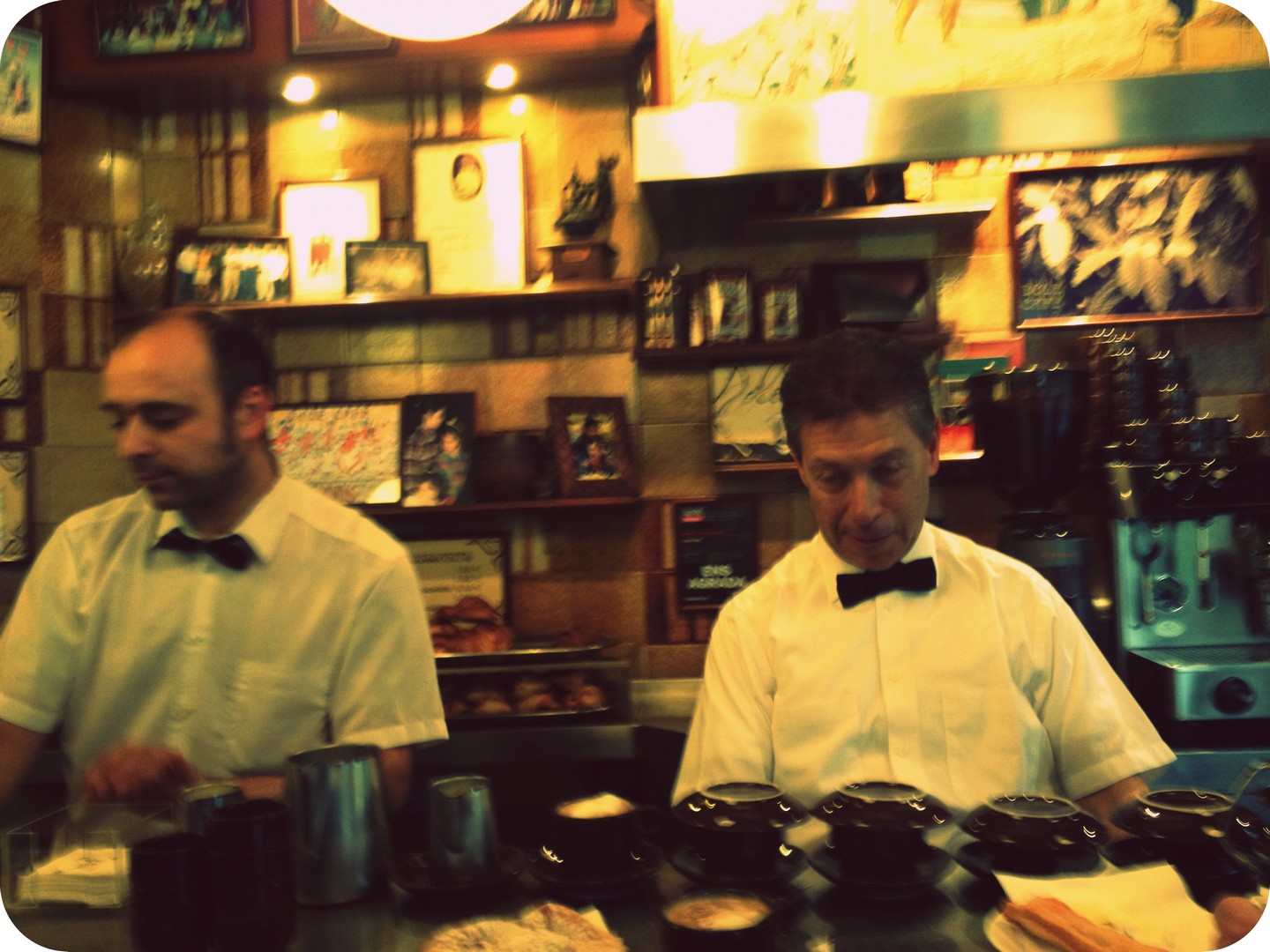 DOLE BARCELONA RESTAURANTES CON ENCANTO QUE SE CUECE EN BCN  (8)