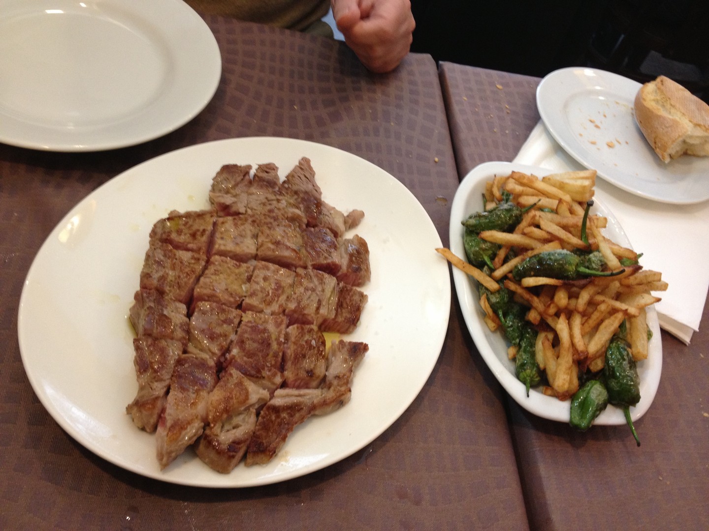 ENTRECÔTE RESTAURANTE MONTALBÁN CASA JOSÉ QUE SE CUECE EN BARCELONA BCN RESTAURANTES CON ENCANTO (10)